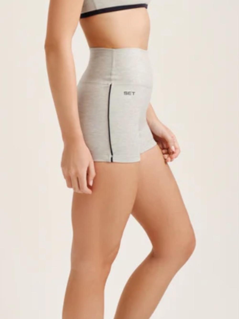 SET active tank & shorts - Picture 4 of 5